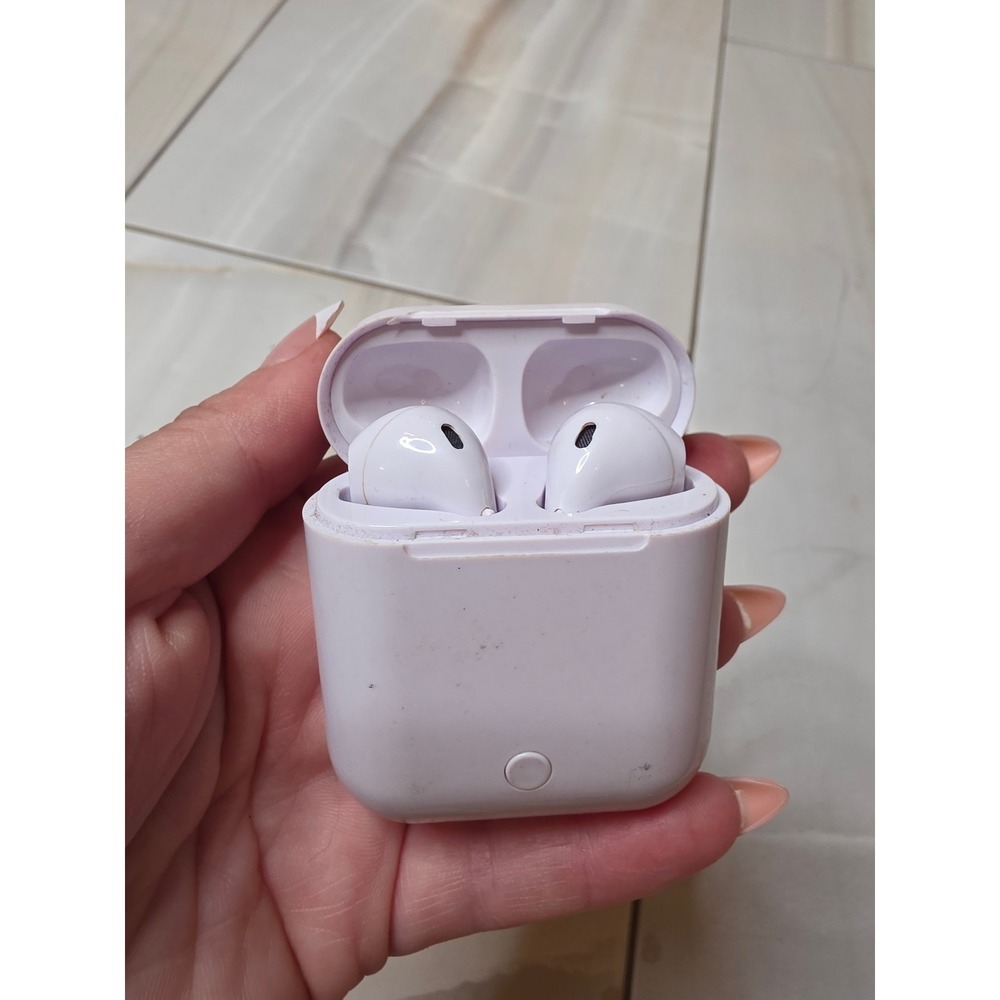 Unbranded Wireless Bluetooth Earbuds with Charging Case White In-Ear Headphones